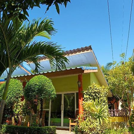Lucky Bungalows Ko Mook Bagian luar foto