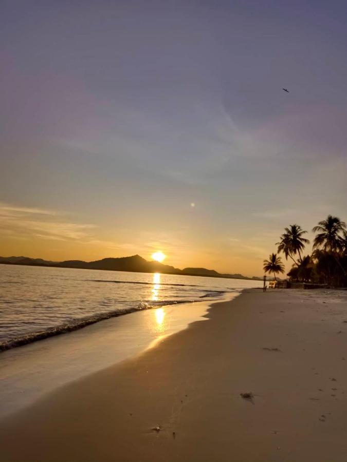 Lucky Bungalows Ko Mook Bagian luar foto